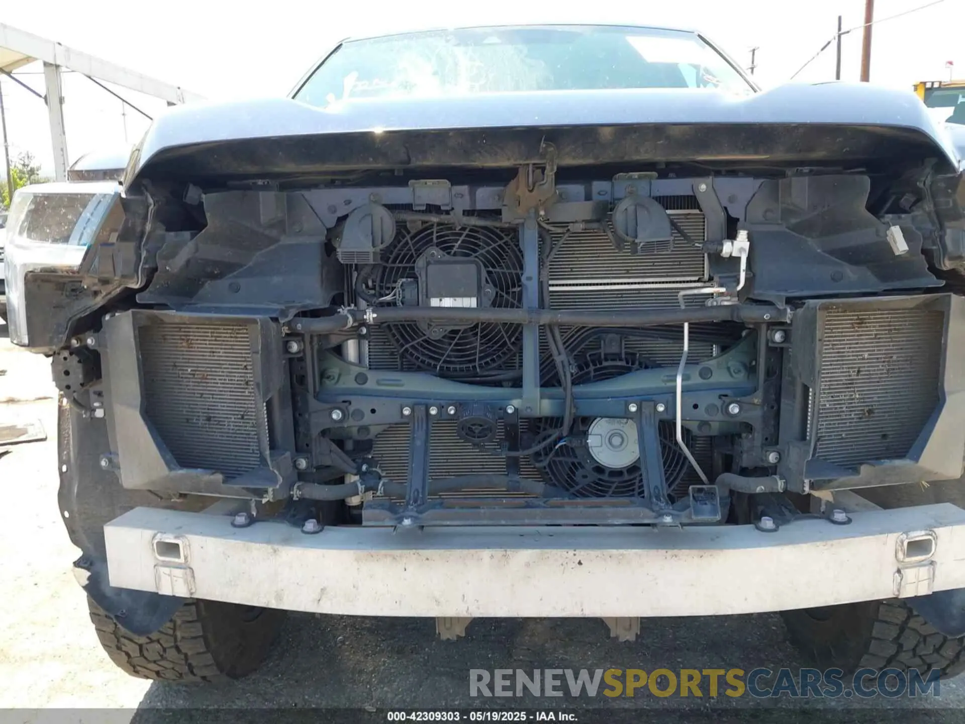 6 fotografías del automóvil dañado 5TFWC5DB3RX050518 TOYOTA TUNDRA HYBRID 2024