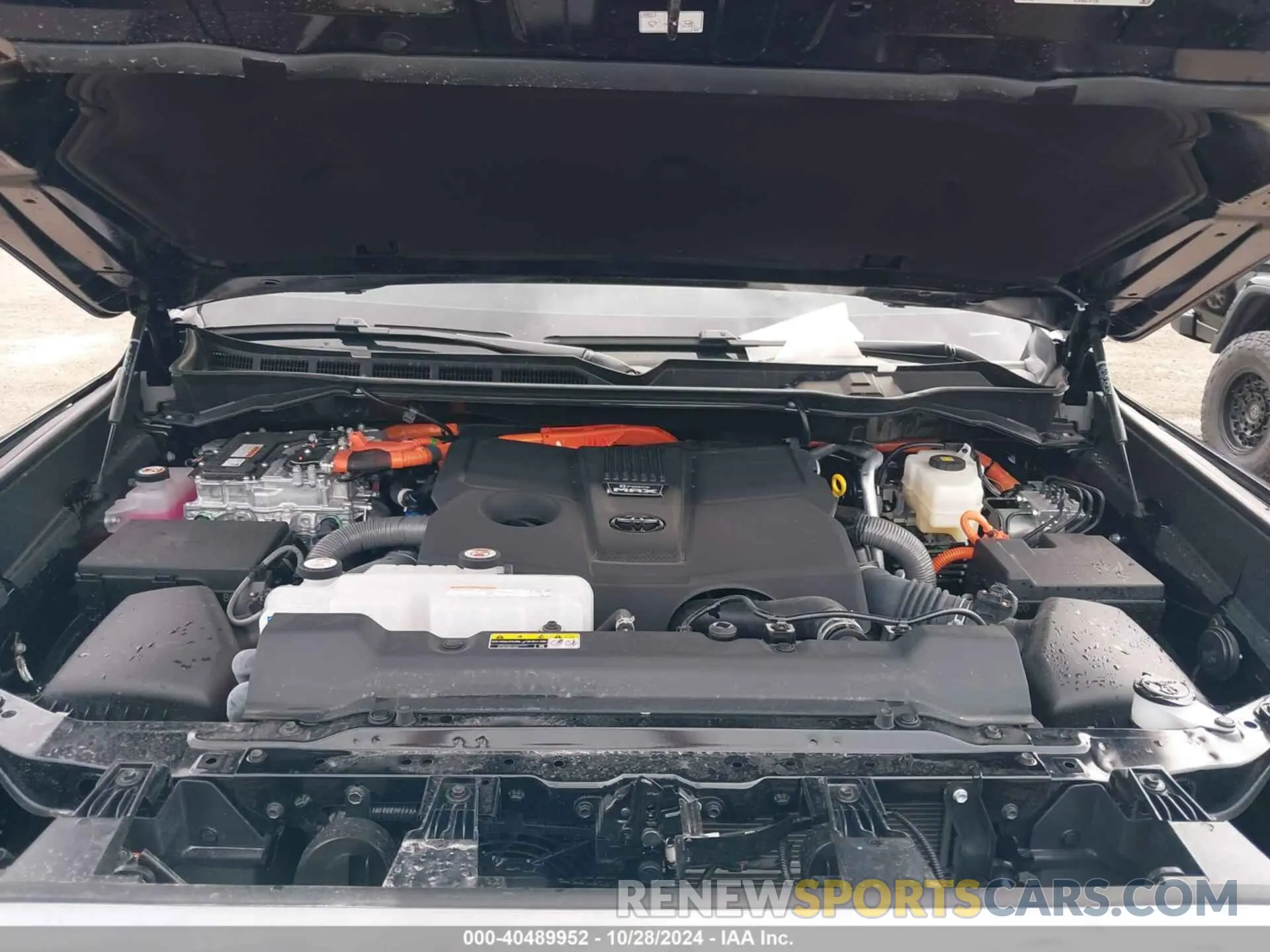 10 fotografías del automóvil dañado 5TFWC5DB4RX076318 TOYOTA TUNDRA HYBRID 2024