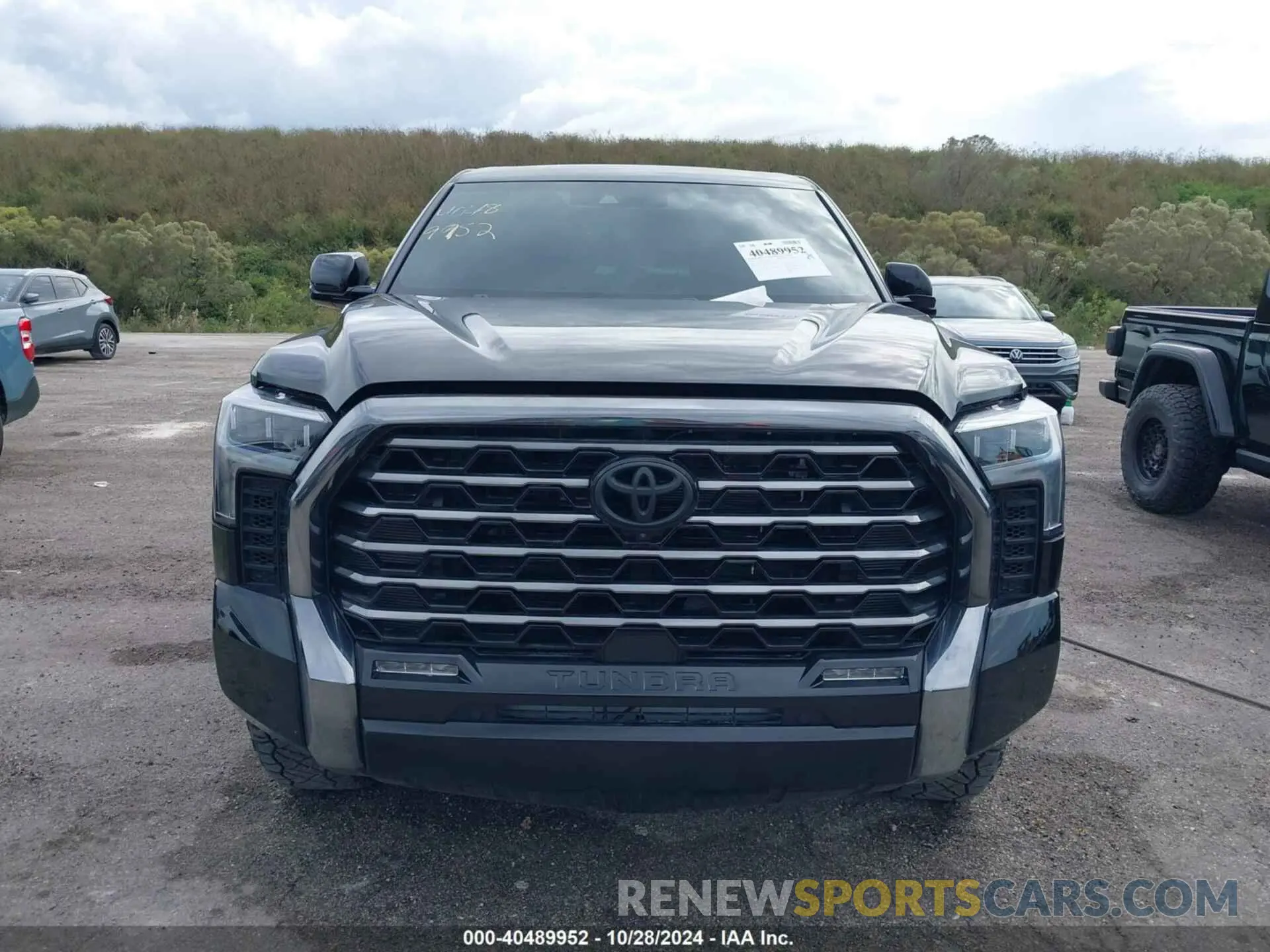 11 fotografías del automóvil dañado 5TFWC5DB4RX076318 TOYOTA TUNDRA HYBRID 2024