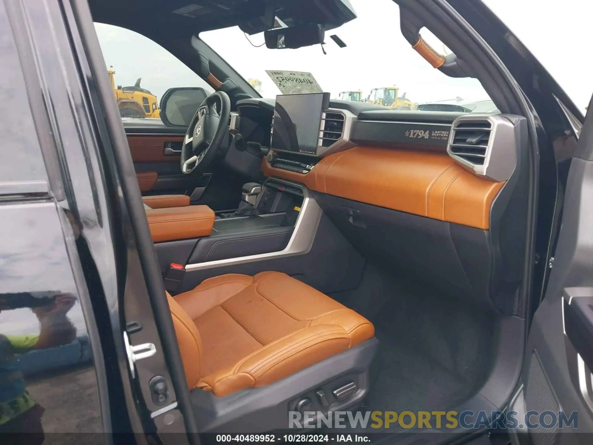 5 fotografías del automóvil dañado 5TFWC5DB4RX076318 TOYOTA TUNDRA HYBRID 2024