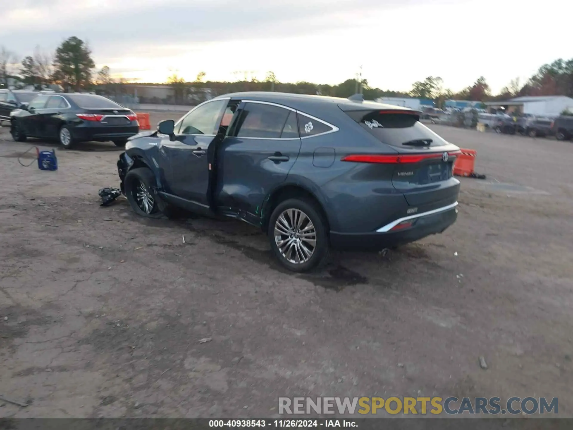 3 fotografías del automóvil dañado JTEAAAAH1MJ035296 TOYOTA VENZA 2021