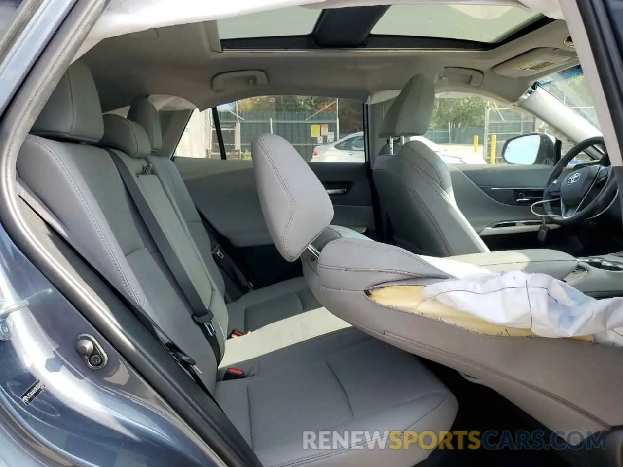 11 fotografías del automóvil dañado JTEAAAAH2MJ084863 TOYOTA VENZA 2021