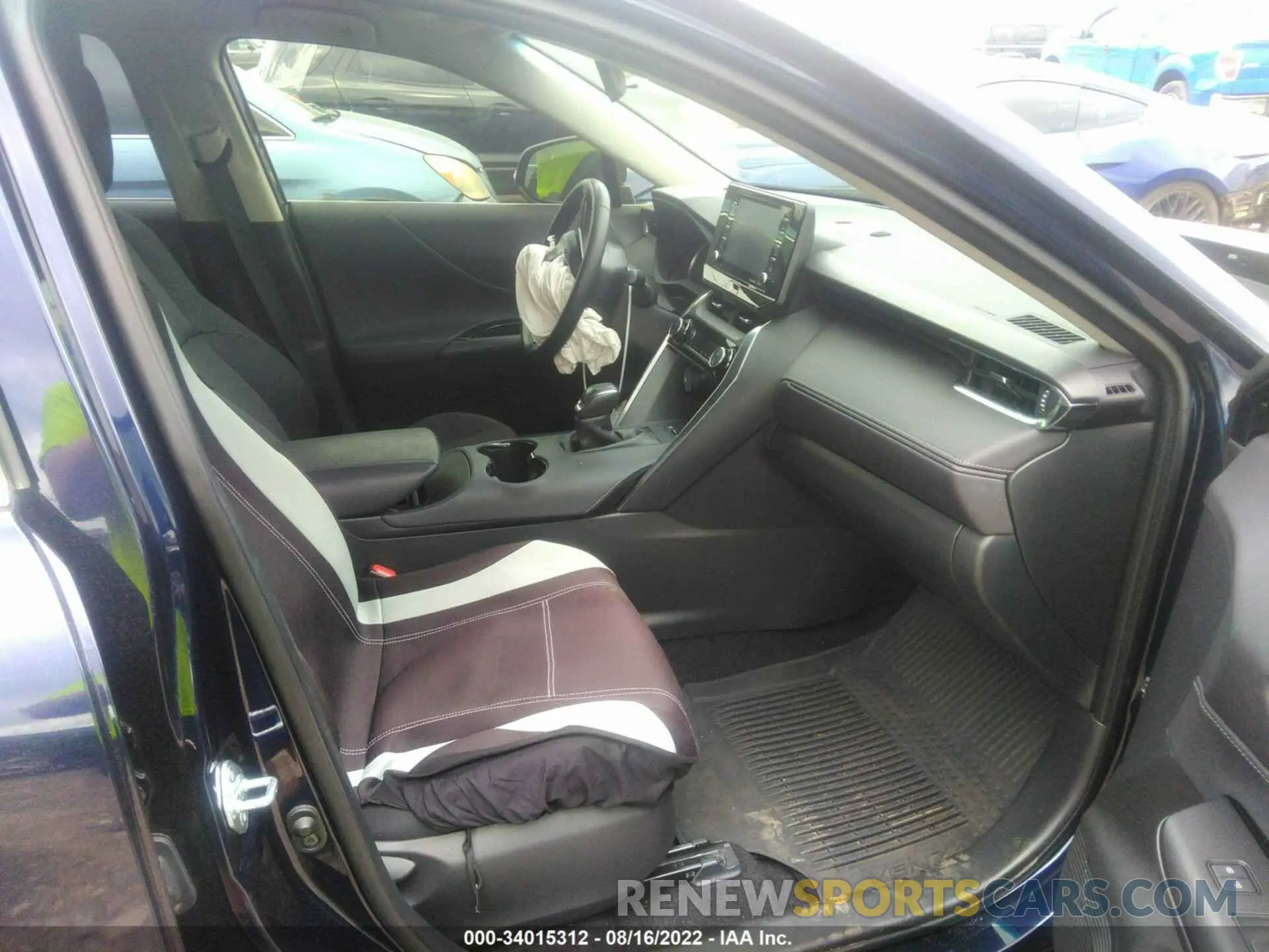 5 fotografías del automóvil dañado JTEAAAAH3MJ046400 TOYOTA VENZA 2021