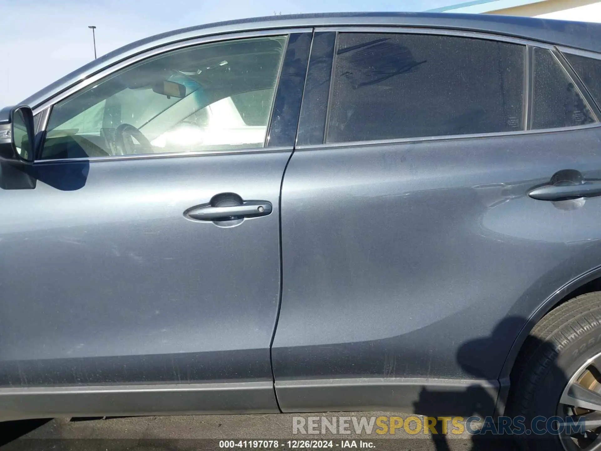 15 fotografías del automóvil dañado JTEAAAAH3MJ064220 TOYOTA VENZA 2021