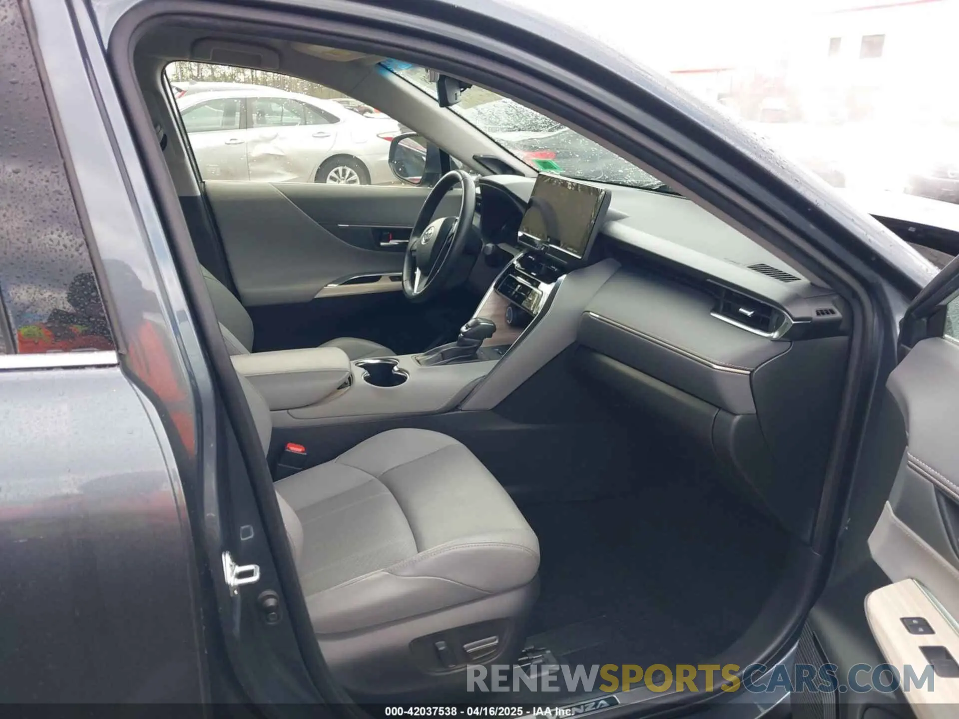 5 fotografías del automóvil dañado JTEAAAAH4MJ045465 TOYOTA VENZA 2021
