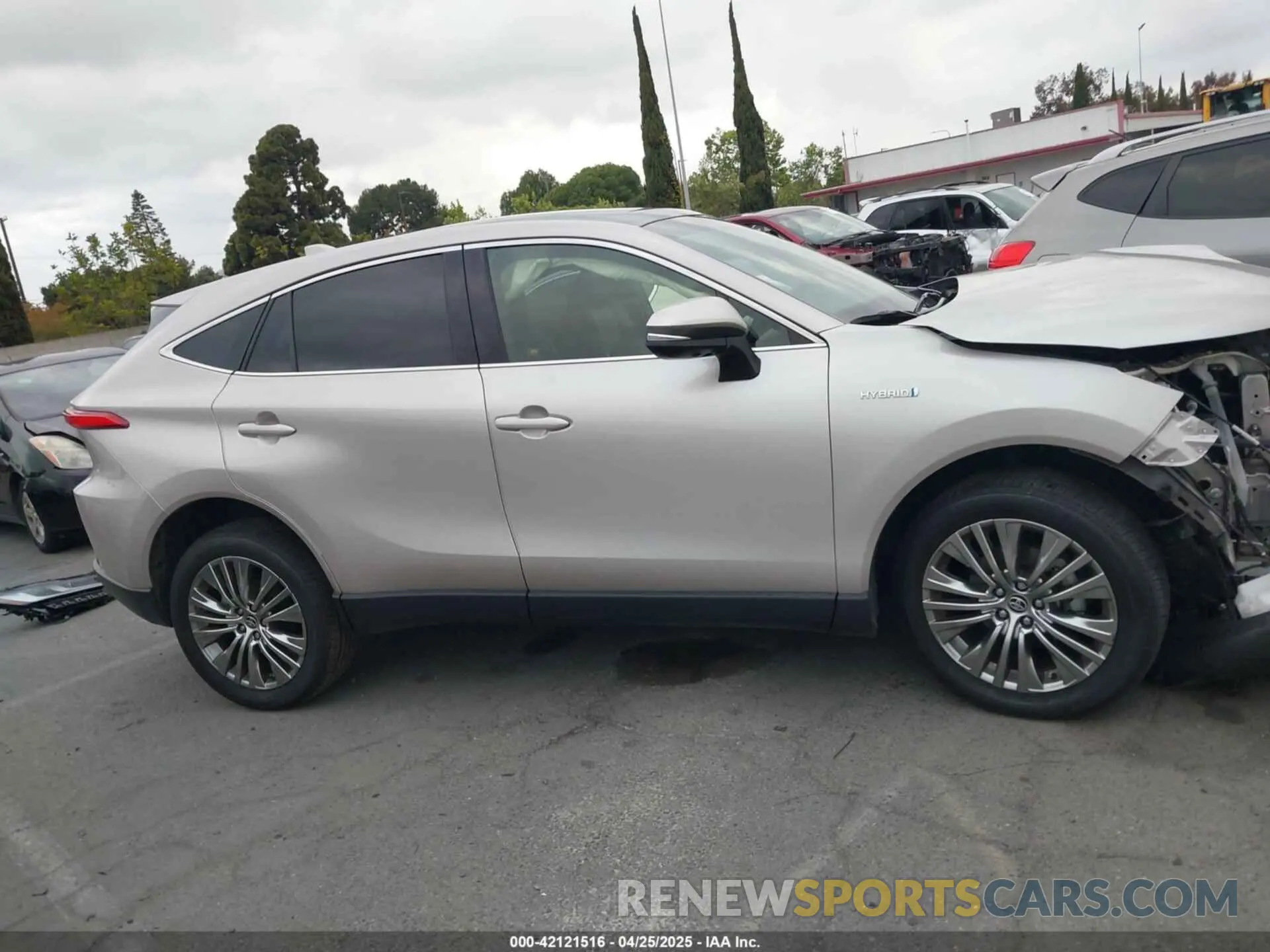 13 fotografías del automóvil dañado JTEAAAAH4MJ045675 TOYOTA VENZA 2021