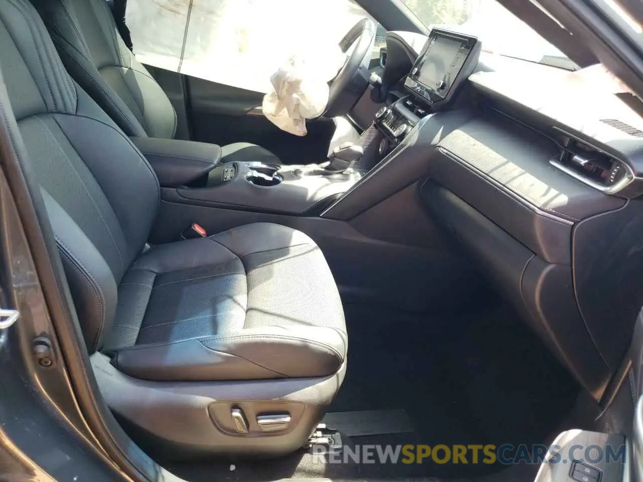 5 fotografías del automóvil dañado JTEAAAAH5MJ043109 TOYOTA VENZA 2021