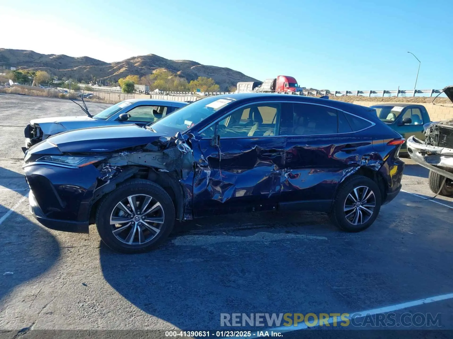14 fotografías del automóvil dañado JTEAAAAH5MJ046771 TOYOTA VENZA 2021