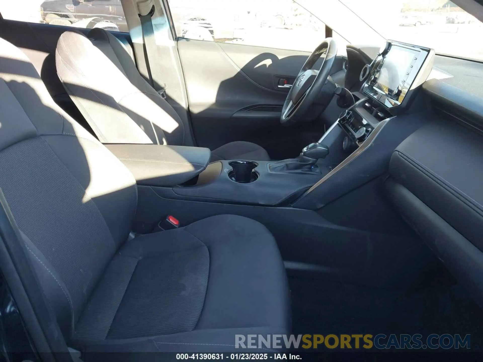 5 fotografías del automóvil dañado JTEAAAAH5MJ046771 TOYOTA VENZA 2021