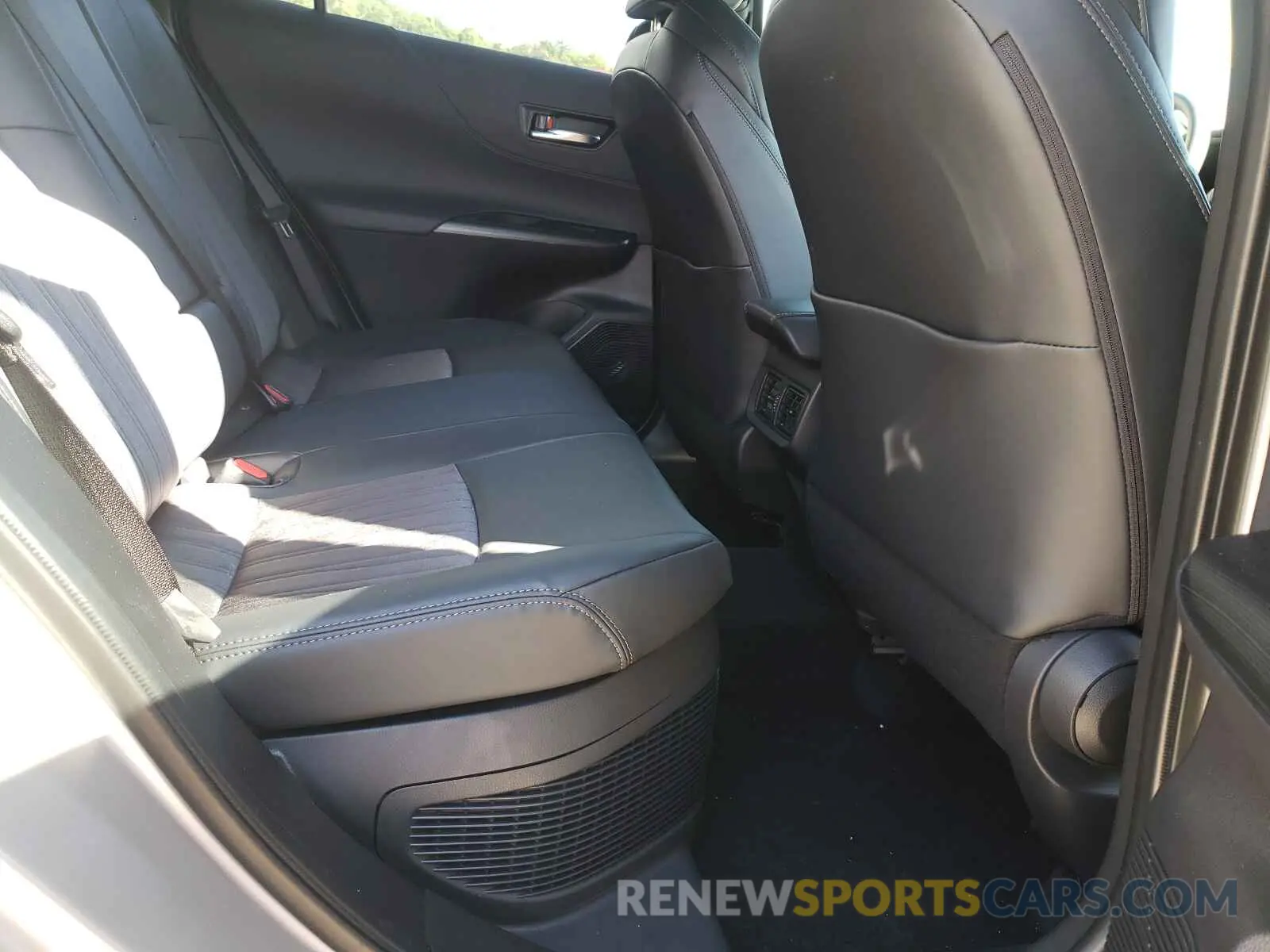 6 fotografías del automóvil dañado JTEAAAAH6MJ019305 TOYOTA VENZA 2021