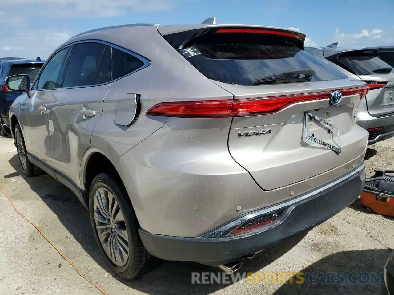 2 fotografías del automóvil dañado JTEAAAAH6MJ046021 TOYOTA VENZA 2021