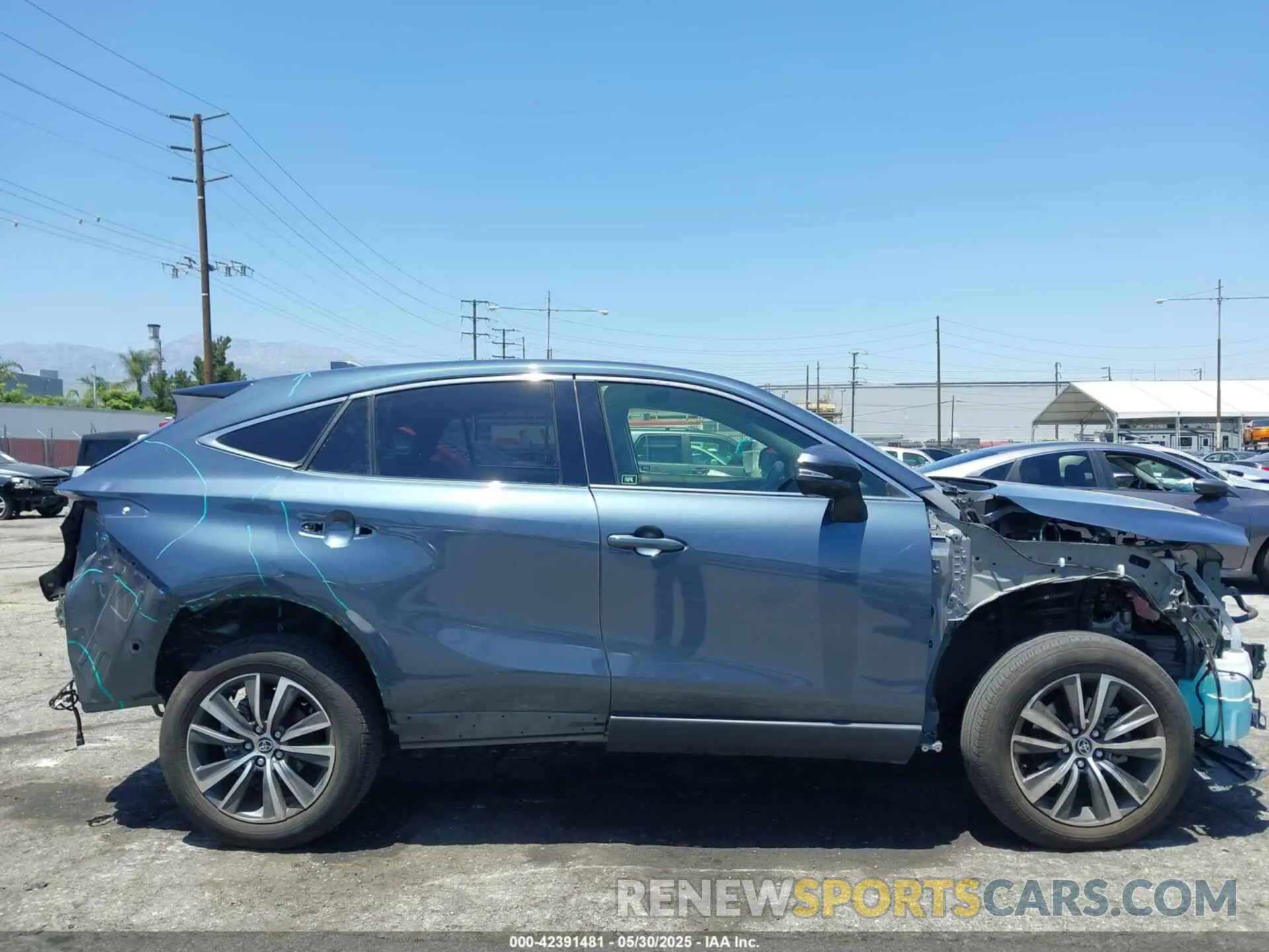 14 fotografías del automóvil dañado JTEAAAAH6MJ078452 TOYOTA VENZA 2021