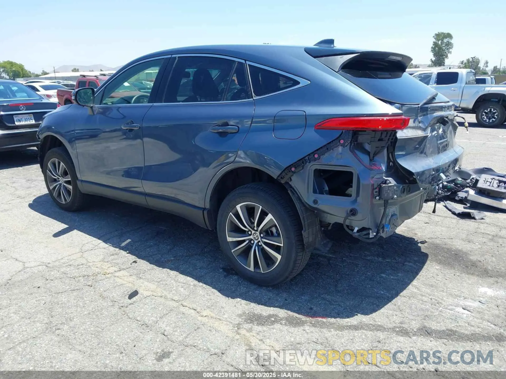 3 fotografías del automóvil dañado JTEAAAAH6MJ078452 TOYOTA VENZA 2021