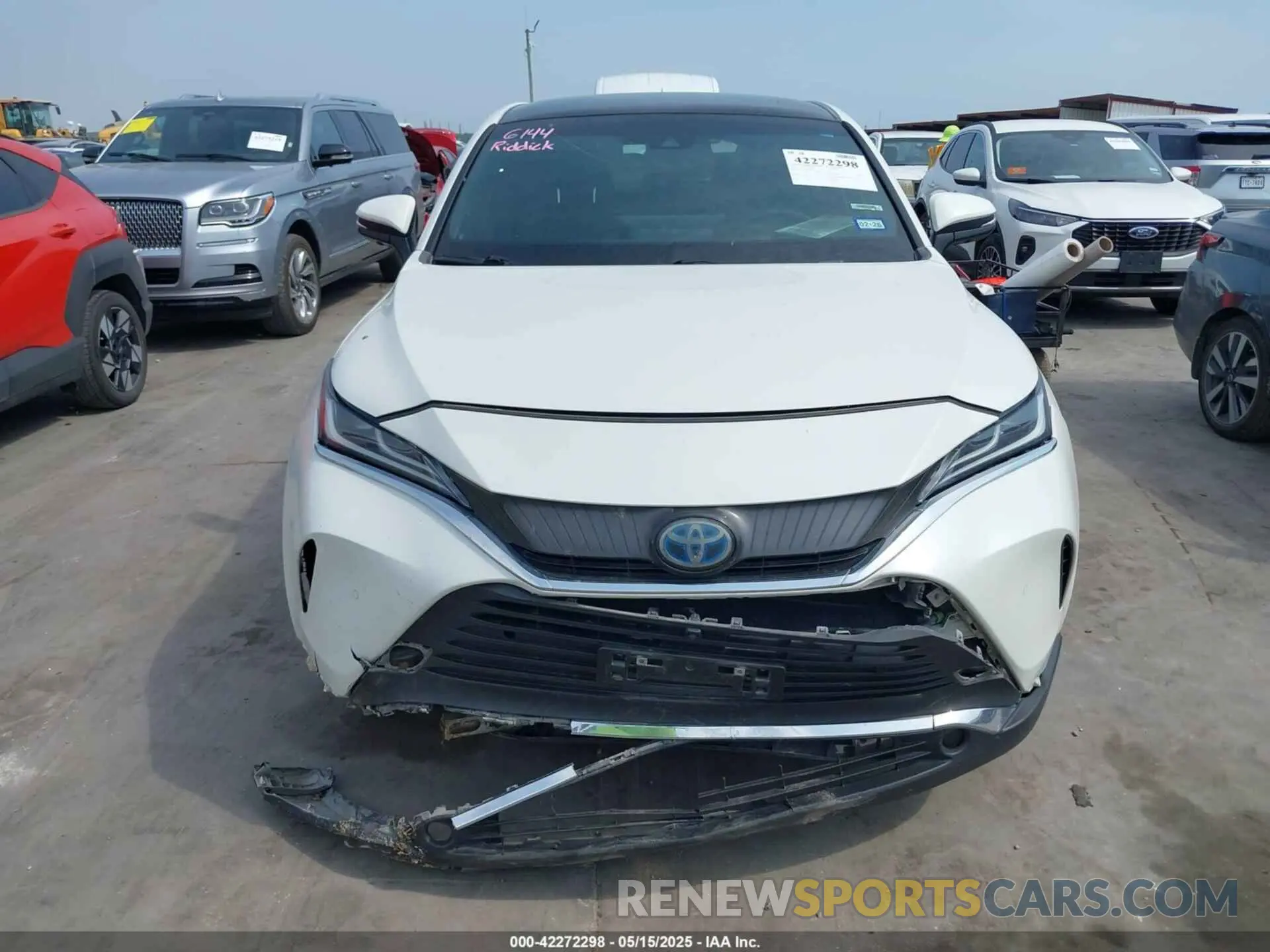 12 fotografías del automóvil dañado JTEAAAAH8MJ033030 TOYOTA VENZA 2021