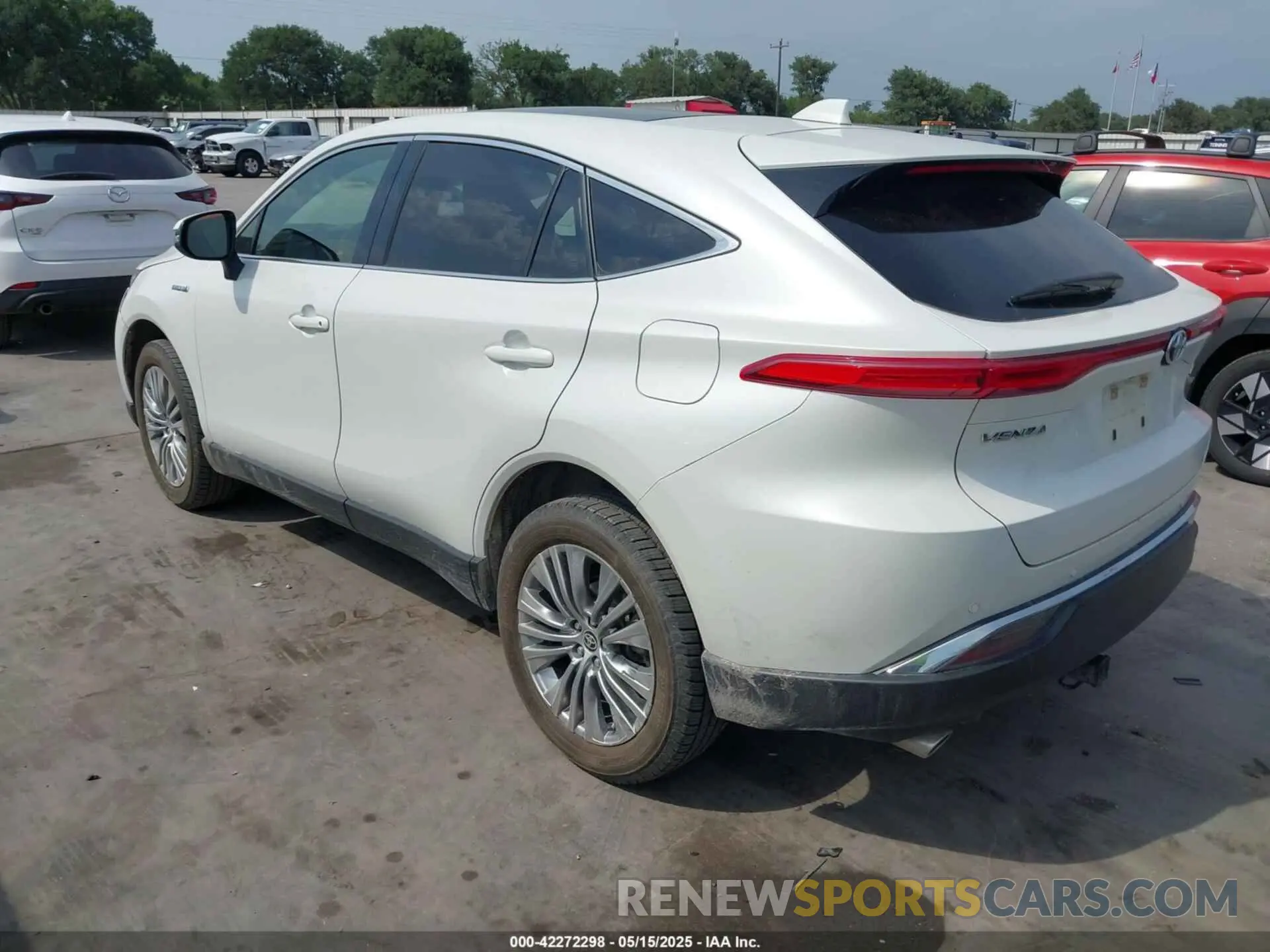 3 fotografías del automóvil dañado JTEAAAAH8MJ033030 TOYOTA VENZA 2021