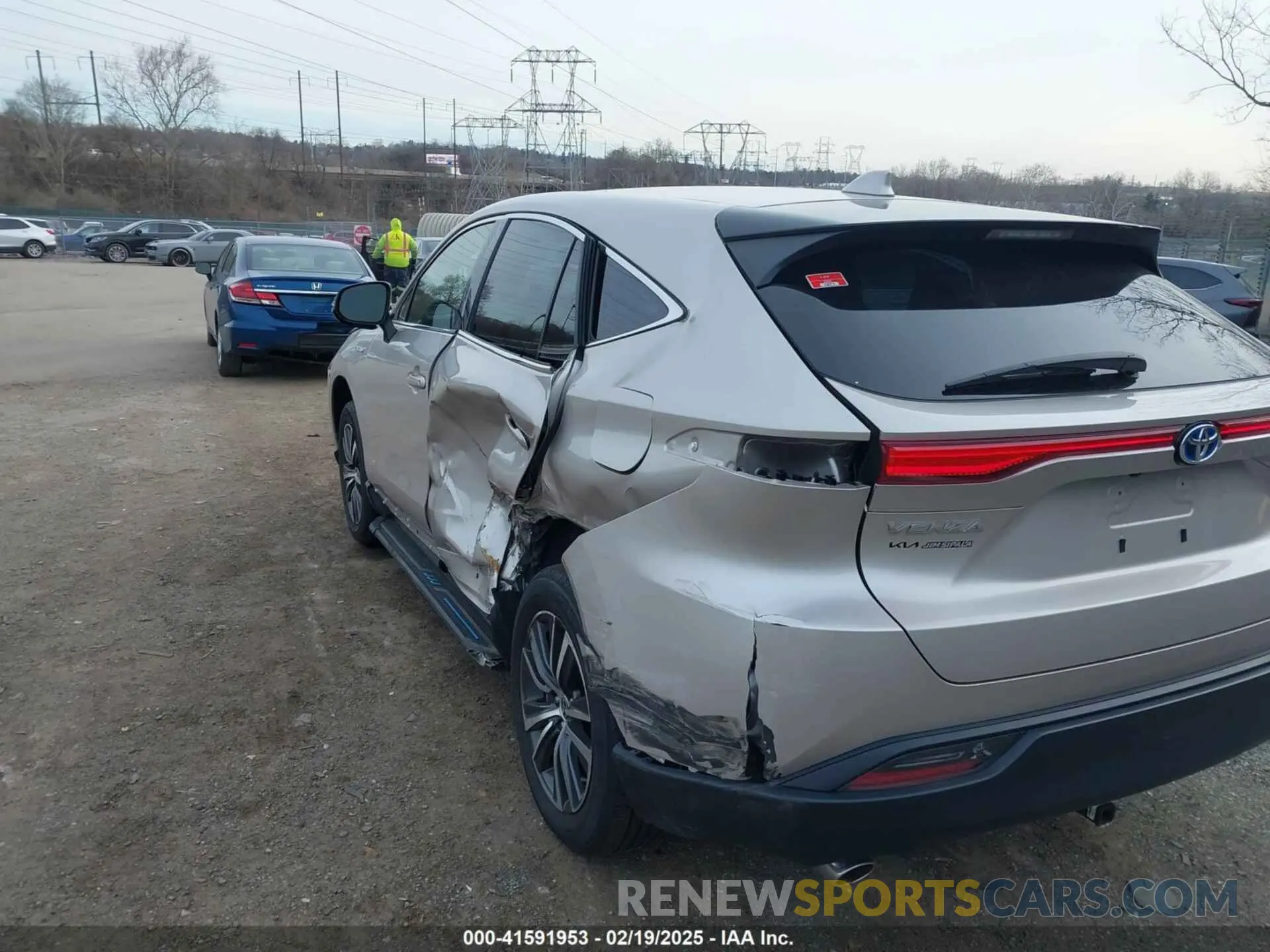 19 fotografías del automóvil dañado JTEAAAAH8MJ076007 TOYOTA VENZA 2021