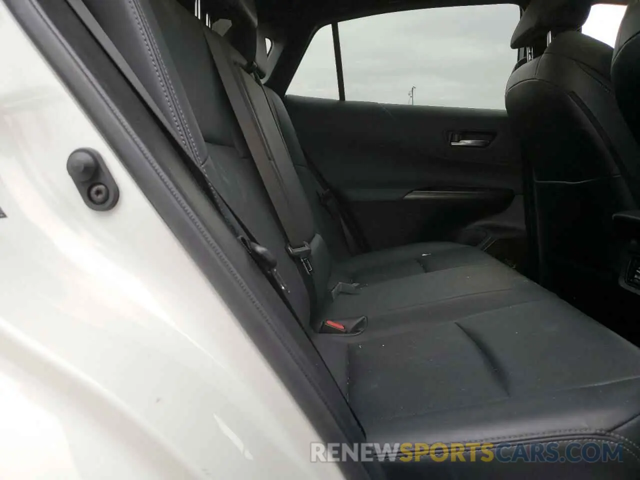 11 fotografías del automóvil dañado JTEAAAAH8MJ081045 TOYOTA VENZA 2021
