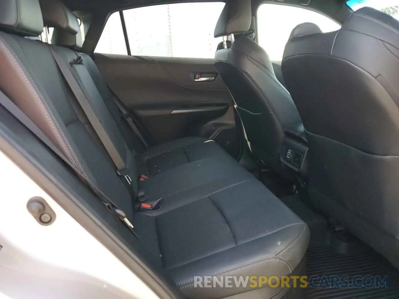11 fotografías del automóvil dañado JTEAAAAH9MJ046501 TOYOTA VENZA 2021
