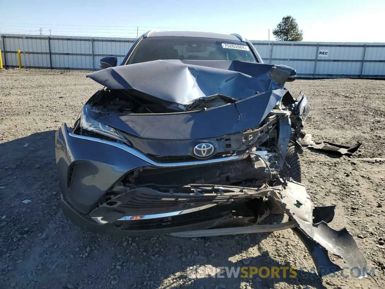 5 fotografías del automóvil dañado JTEAAAAH9MJ063637 TOYOTA VENZA 2021