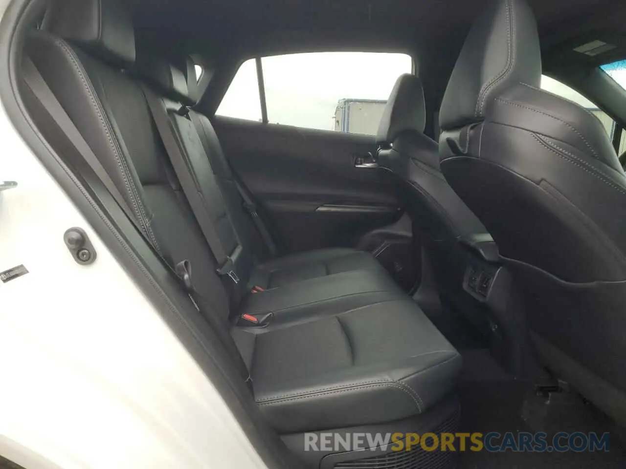 11 fotografías del automóvil dañado JTEAAAAHXMJ033000 TOYOTA VENZA 2021