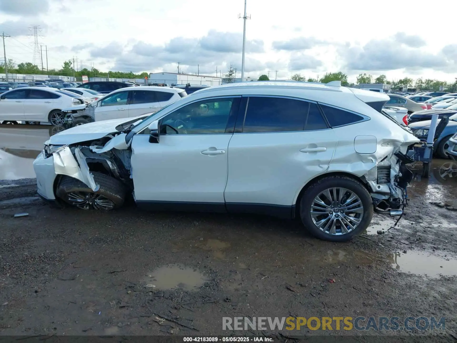 14 fotografías del automóvil dañado JTEAAAAHXMJ071410 TOYOTA VENZA 2021