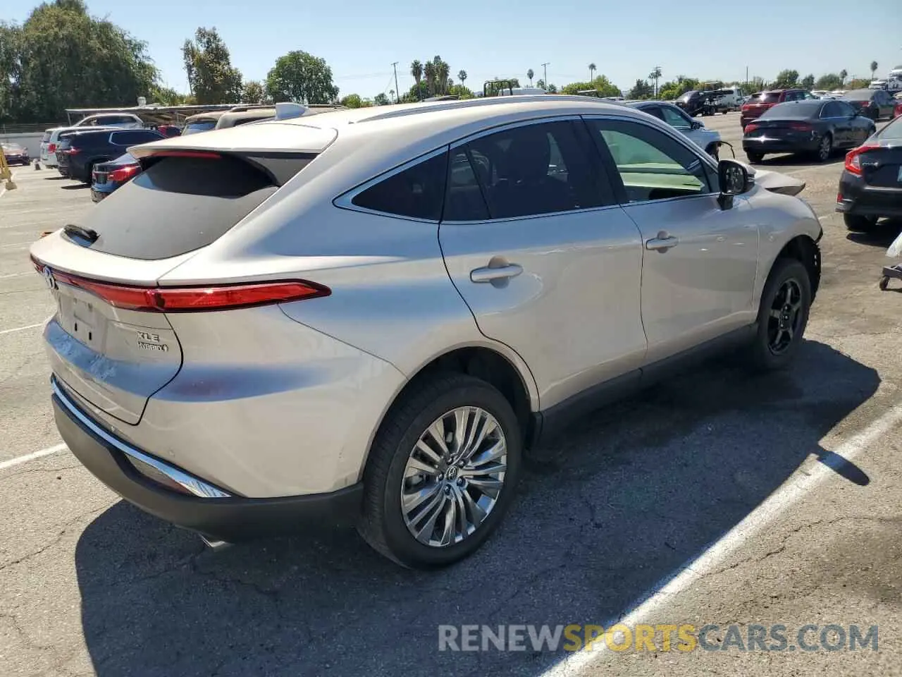 3 fotografías del automóvil dañado JTEAAAAH0NJ117778 TOYOTA VENZA 2022