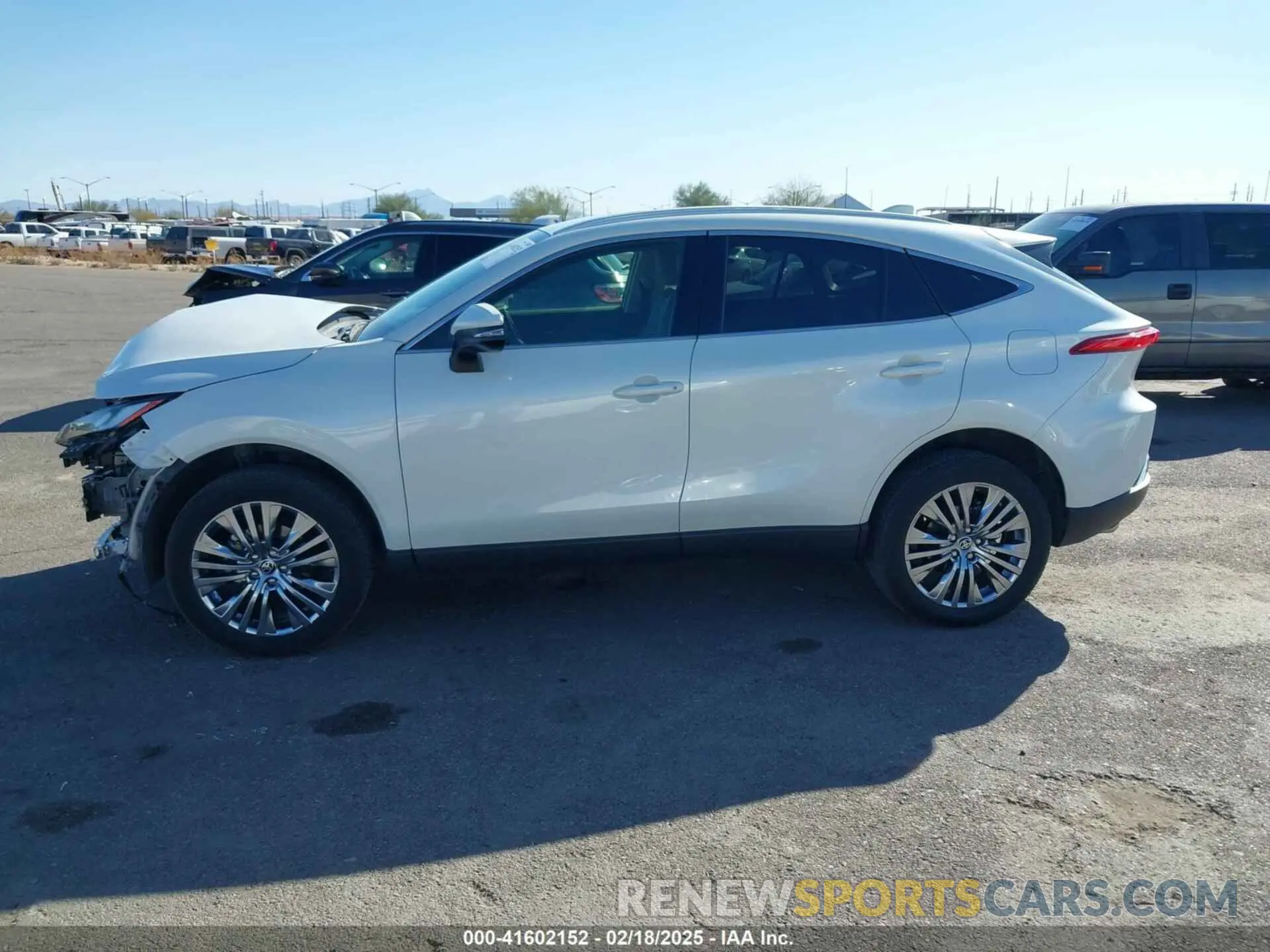 15 fotografías del automóvil dañado JTEAAAAH1NJ110449 TOYOTA VENZA 2022