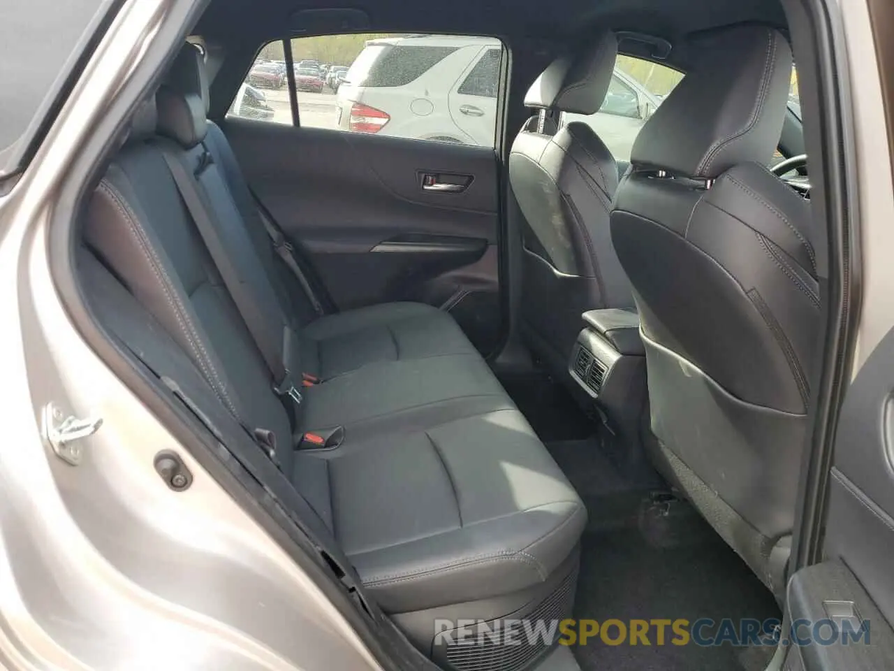 11 fotografías del automóvil dañado JTEAAAAH5NJ115458 TOYOTA VENZA 2022