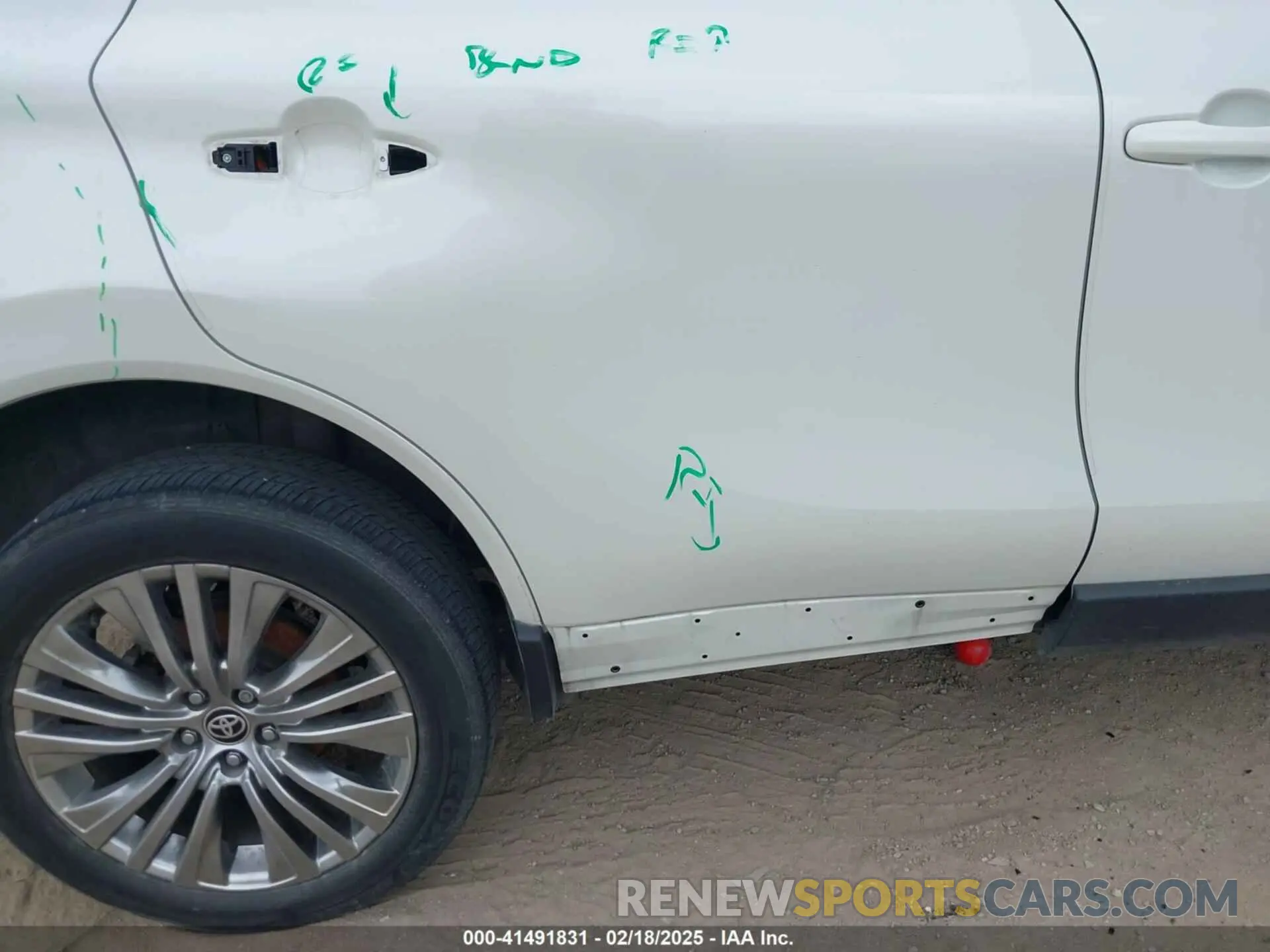 20 fotografías del automóvil dañado JTEAAAAH7NJ091115 TOYOTA VENZA 2022