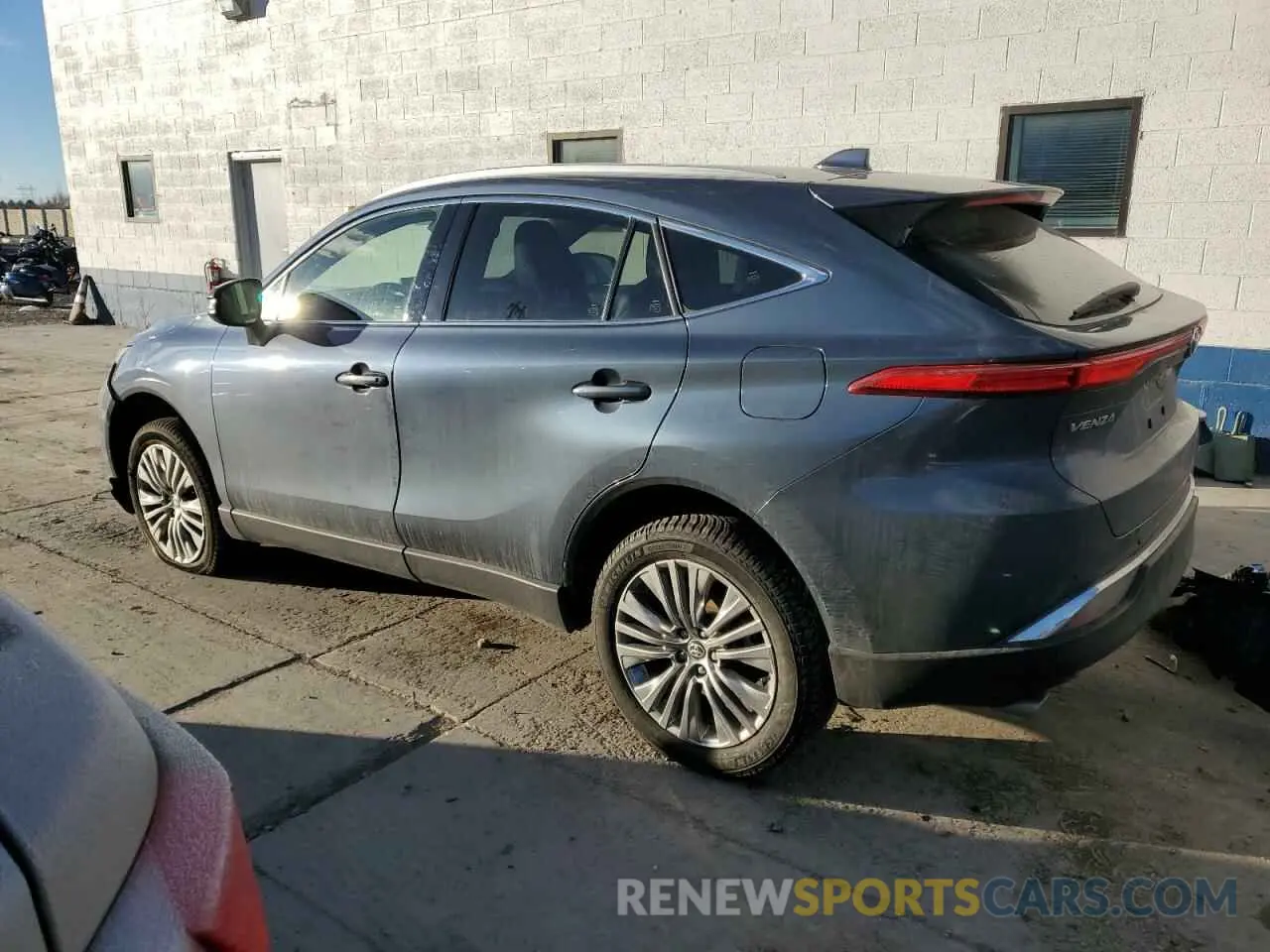 2 fotografías del automóvil dañado JTEAAAAH8NJ106589 TOYOTA VENZA 2022