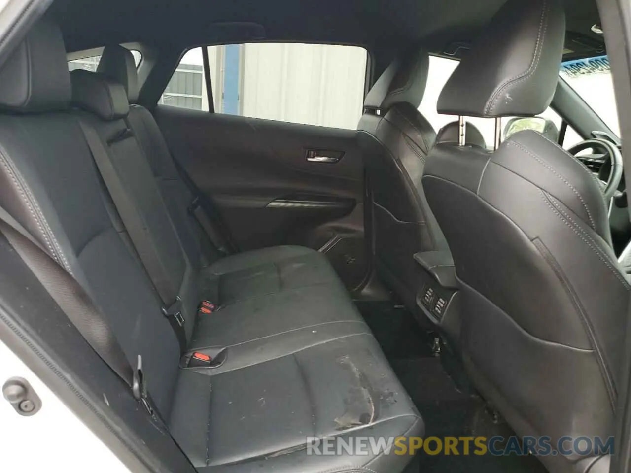 11 fotografías del automóvil dañado JTEAAAAH9NJ093318 TOYOTA VENZA 2022