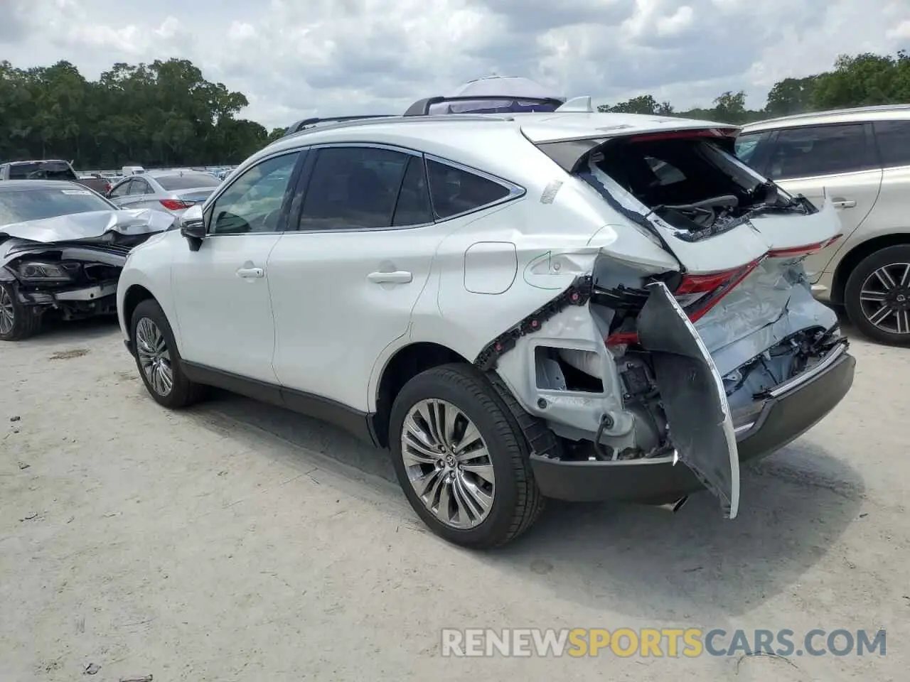 2 fotografías del automóvil dañado JTEAAAAH0PJ125527 TOYOTA VENZA 2023