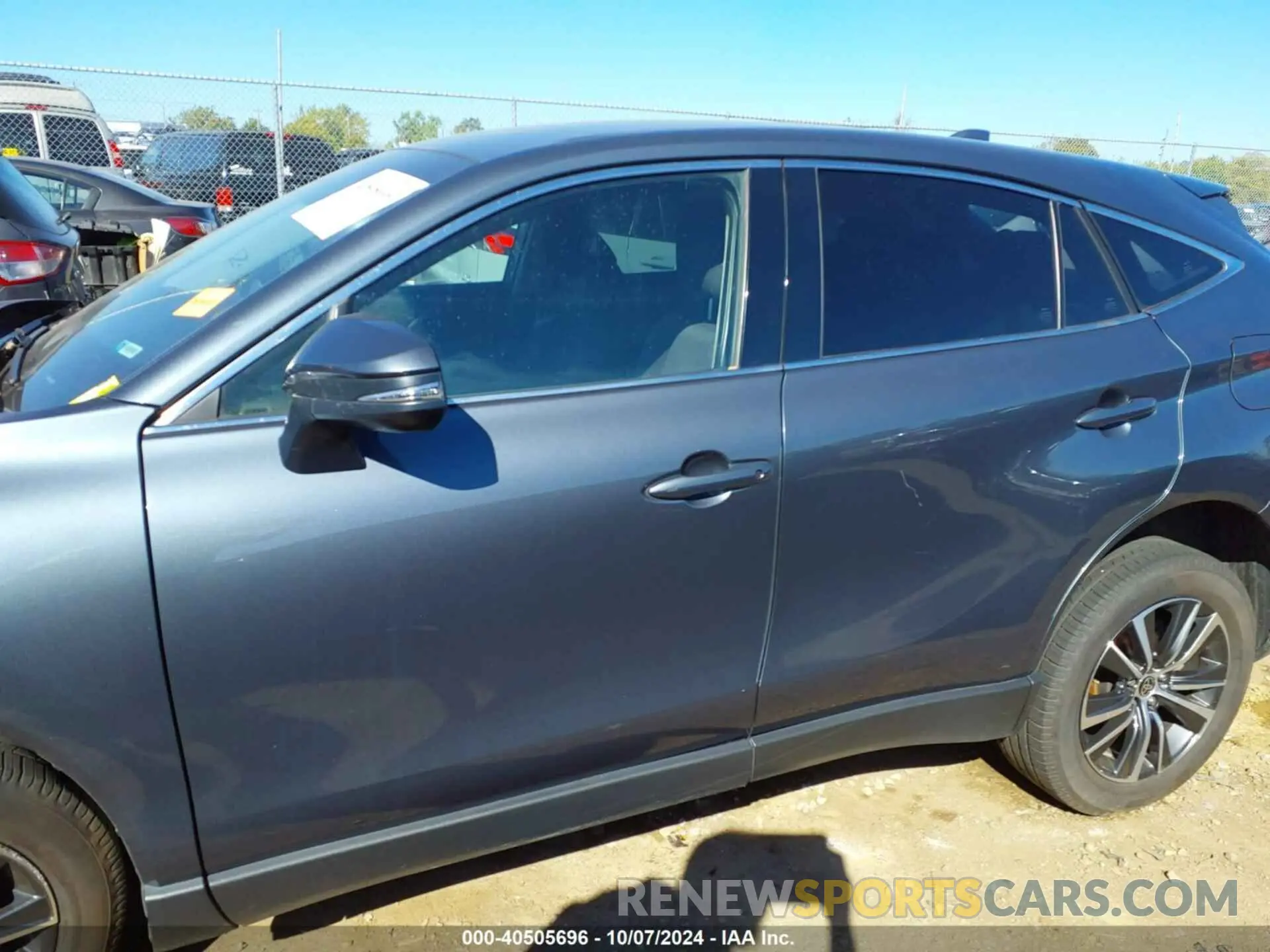 15 fotografías del automóvil dañado JTEAAAAH1PJ123995 TOYOTA VENZA 2023