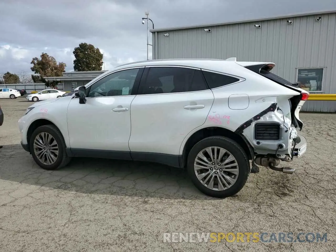 2 fotografías del automóvil dañado JTEAAAAH1PJ125410 TOYOTA VENZA 2023
