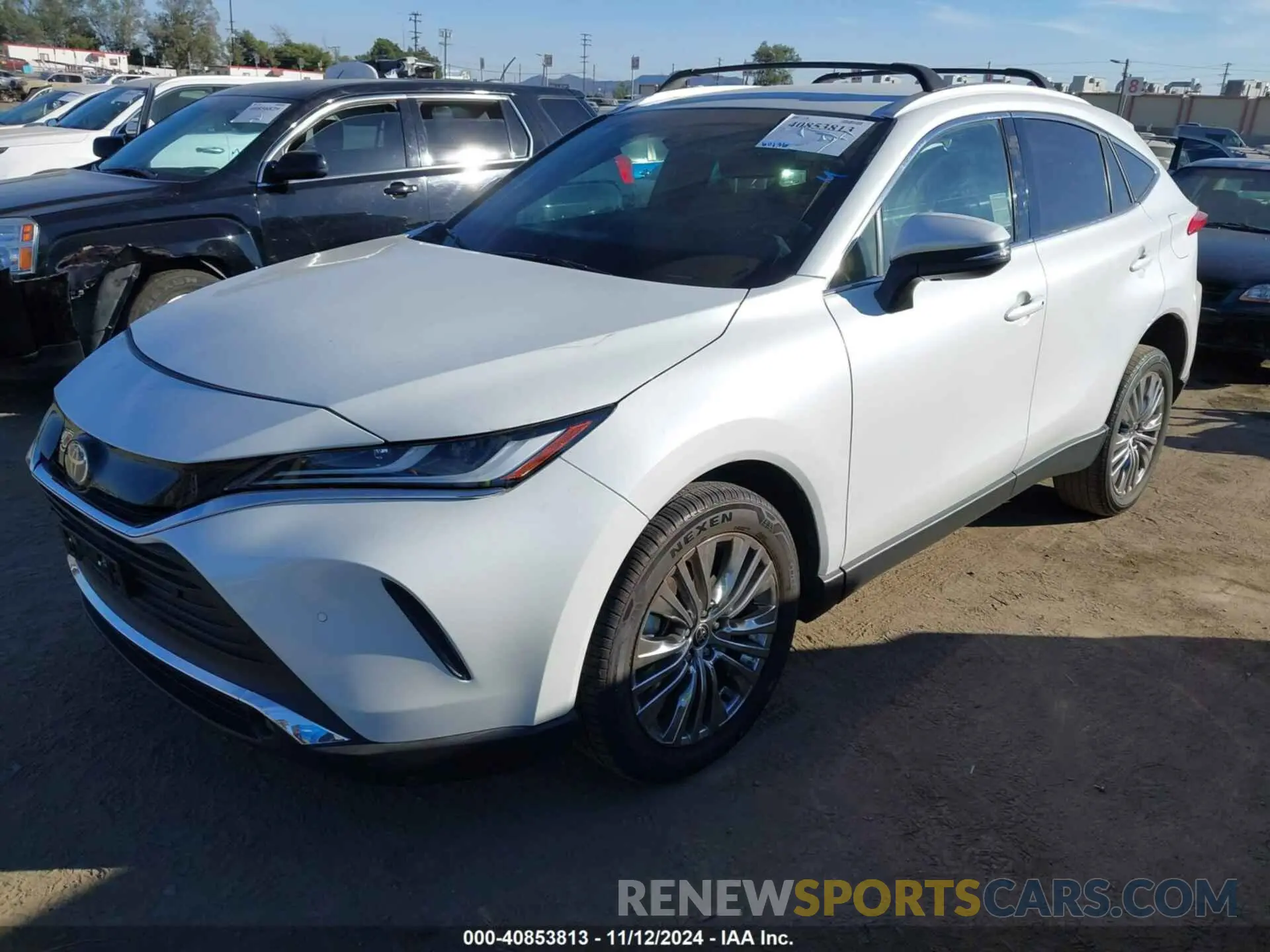 2 fotografías del automóvil dañado JTEAAAAH1PJ128078 TOYOTA VENZA 2023