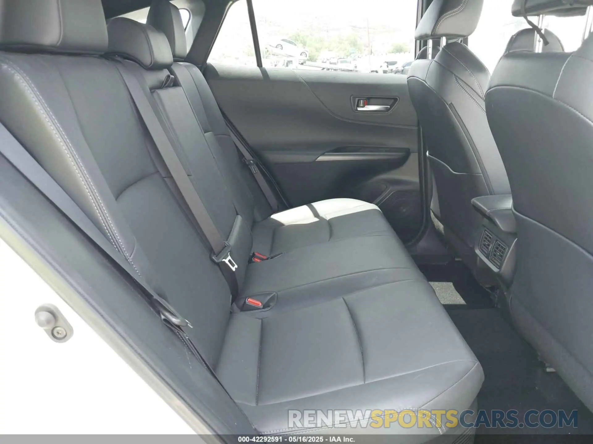 8 fotografías del automóvil dañado JTEAAAAH1PJ135399 TOYOTA VENZA 2023