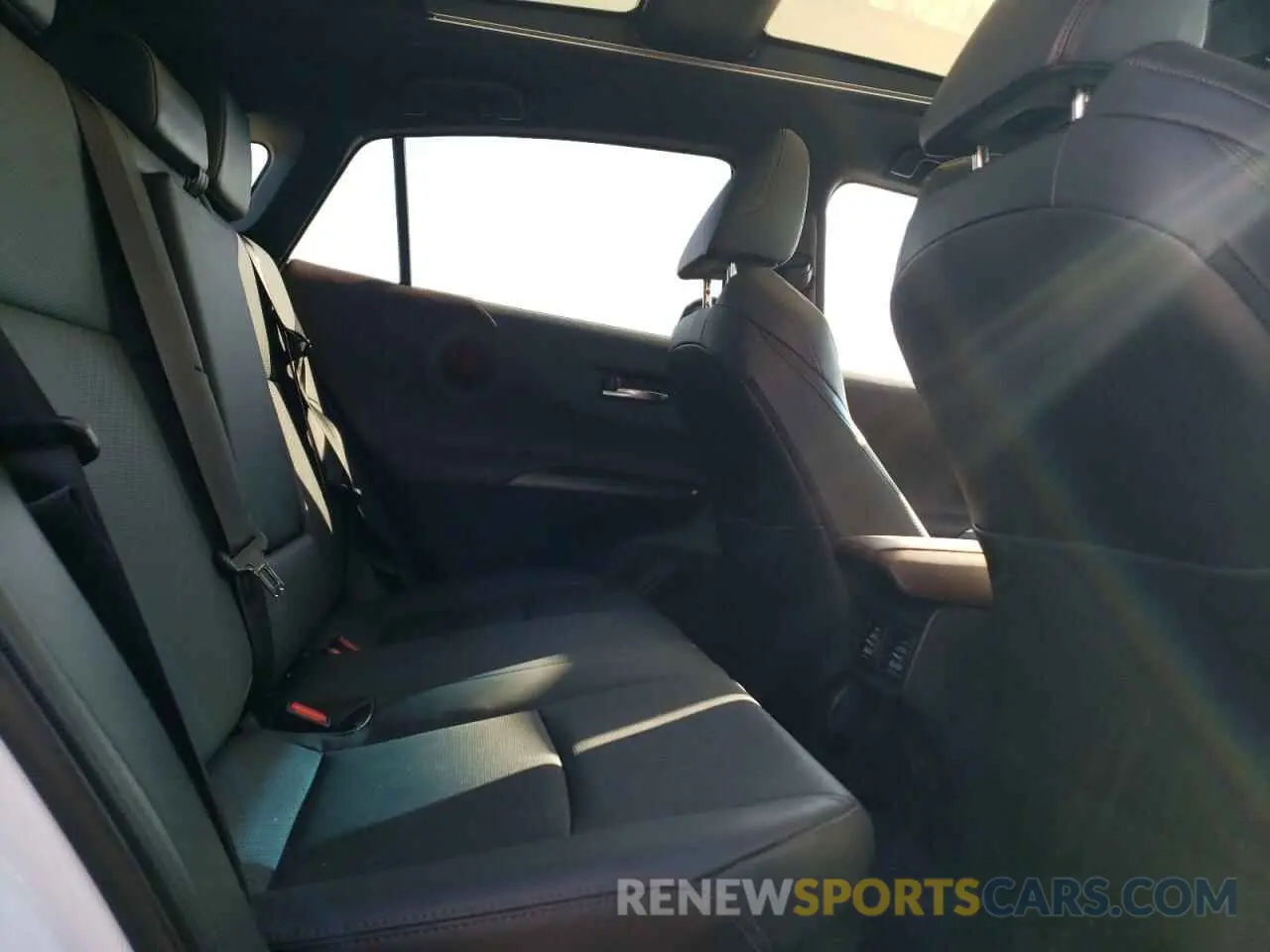 11 fotografías del automóvil dañado JTEAAAAH6PJ120879 TOYOTA VENZA 2023