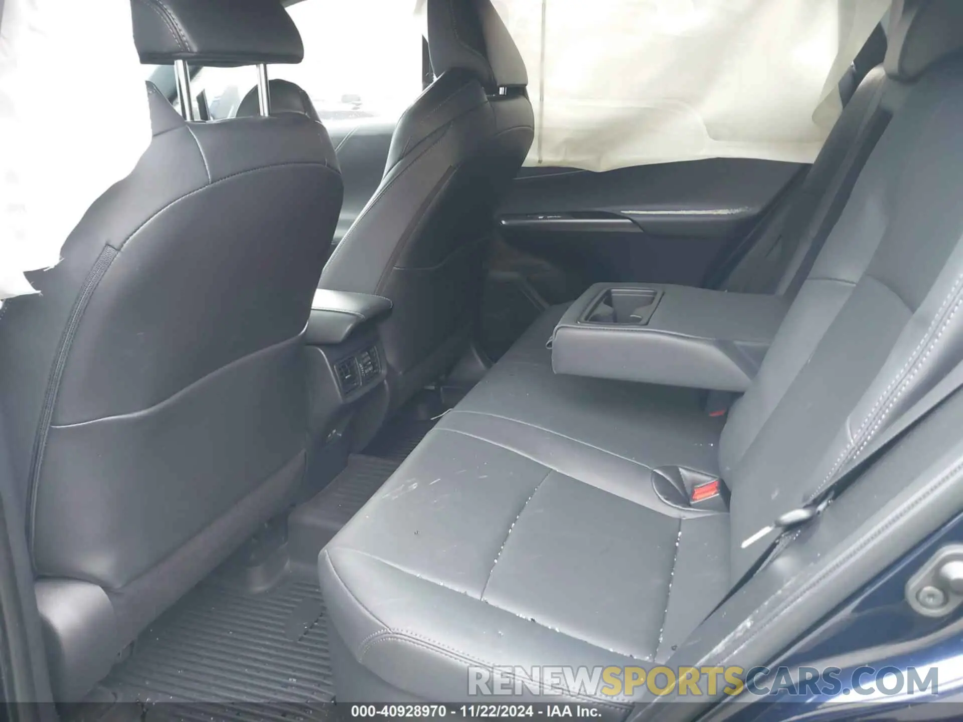 8 fotografías del automóvil dañado JTEAAAAH8PJ126859 TOYOTA VENZA 2023