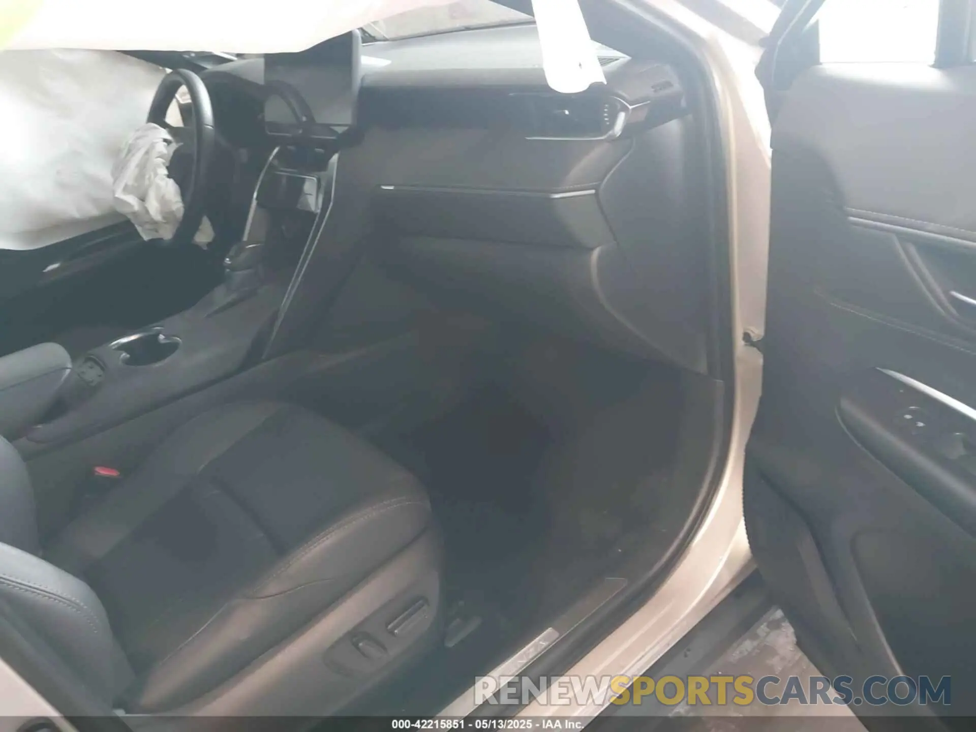 5 fotografías del automóvil dañado JTEAAAAH8PJ138283 TOYOTA VENZA 2023
