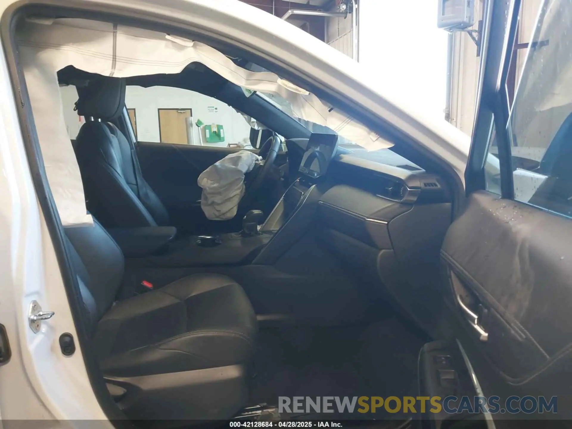5 fotografías del automóvil dañado JTEAAAAHXPJ130945 TOYOTA VENZA 2023