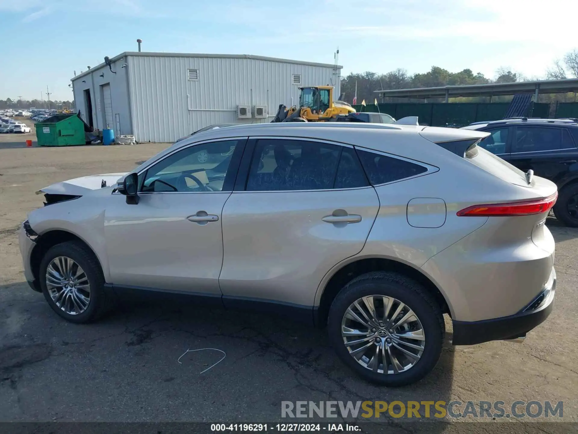 15 fotografías del automóvil dañado JTEAAAAH0RJ182300 TOYOTA VENZA 2024