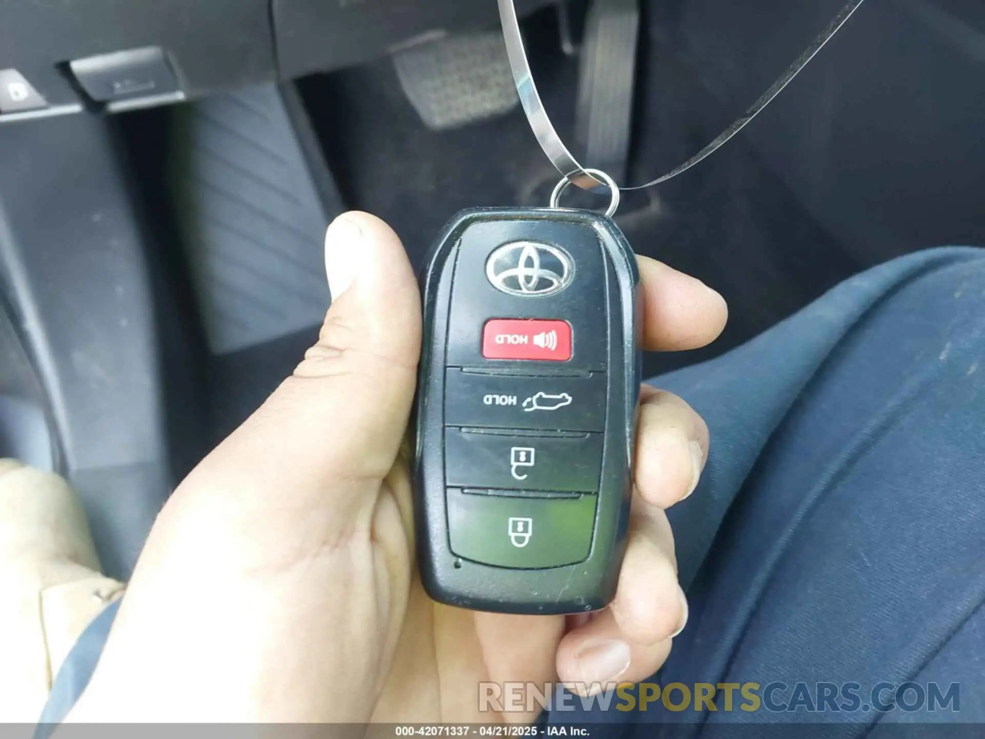 11 fotografías del automóvil dañado JTEAAAAH0RJ182376 TOYOTA VENZA 2024
