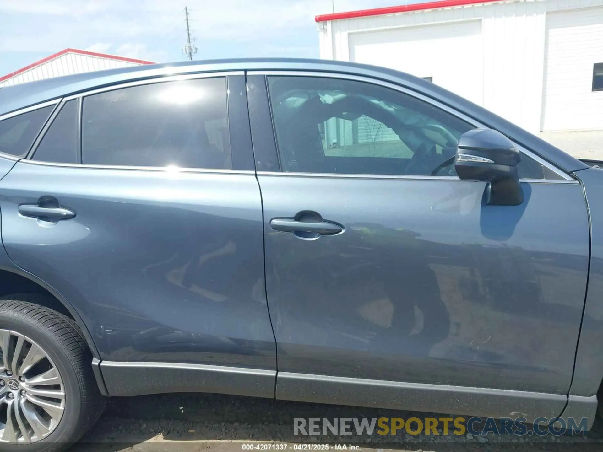 13 fotografías del automóvil dañado JTEAAAAH0RJ182376 TOYOTA VENZA 2024