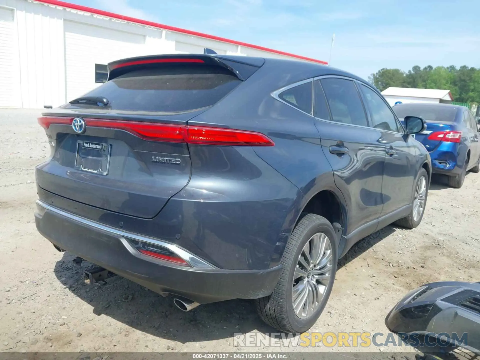4 fotografías del automóvil dañado JTEAAAAH0RJ182376 TOYOTA VENZA 2024