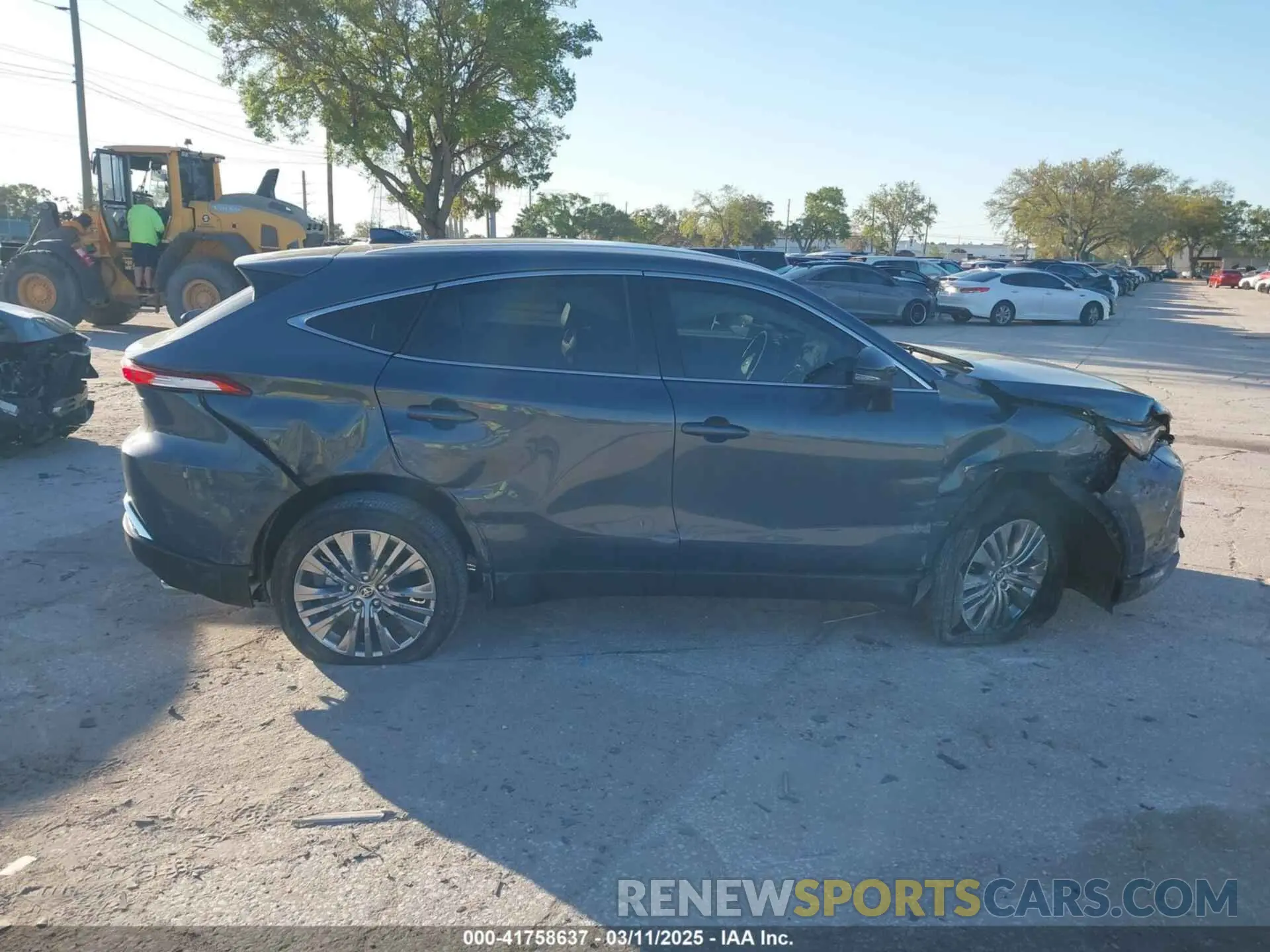 13 fotografías del automóvil dañado JTEAAAAH1RJ177932 TOYOTA VENZA 2024
