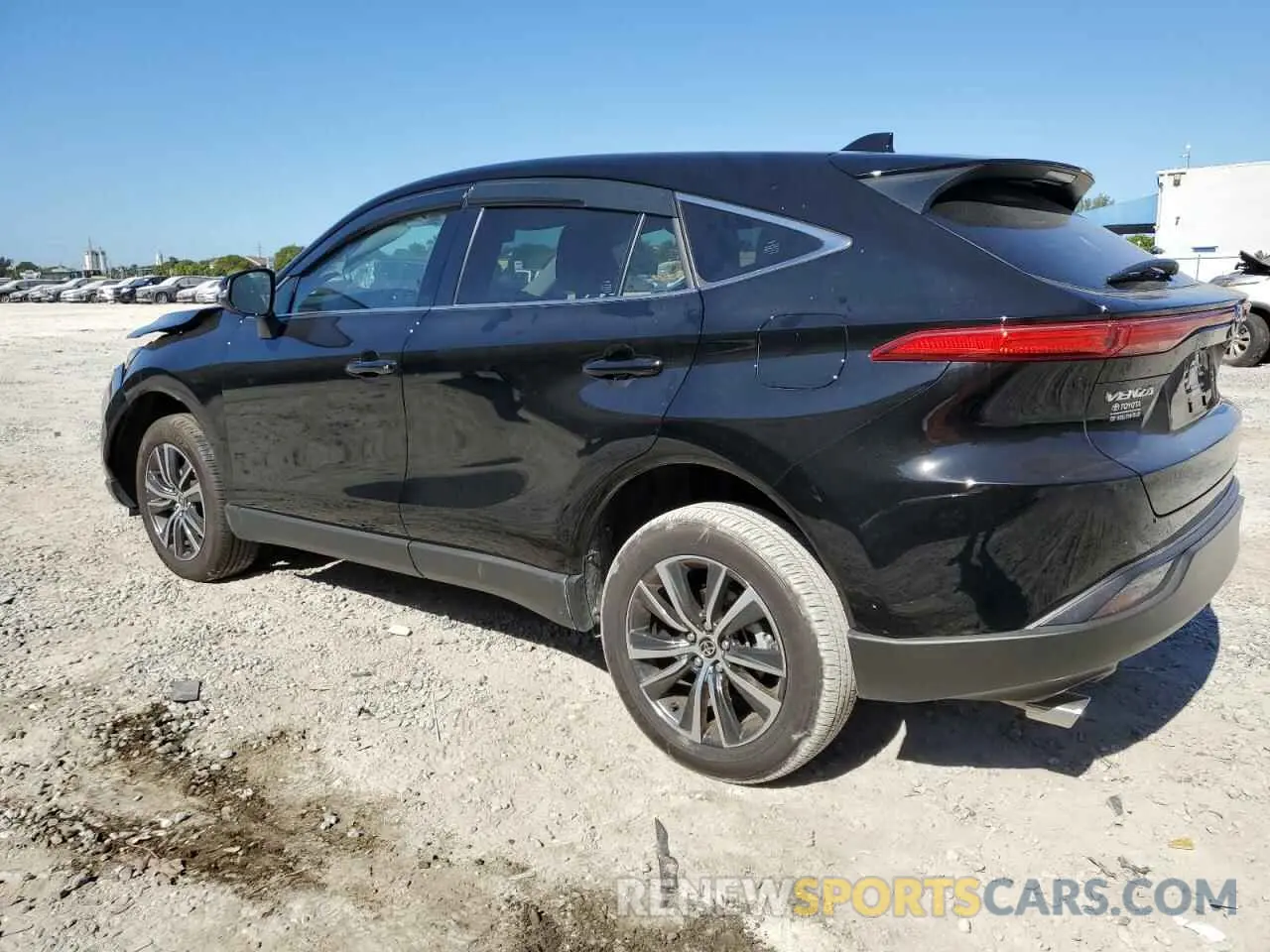 2 fotografías del automóvil dañado JTEAAAAH2RJ158211 TOYOTA VENZA 2024