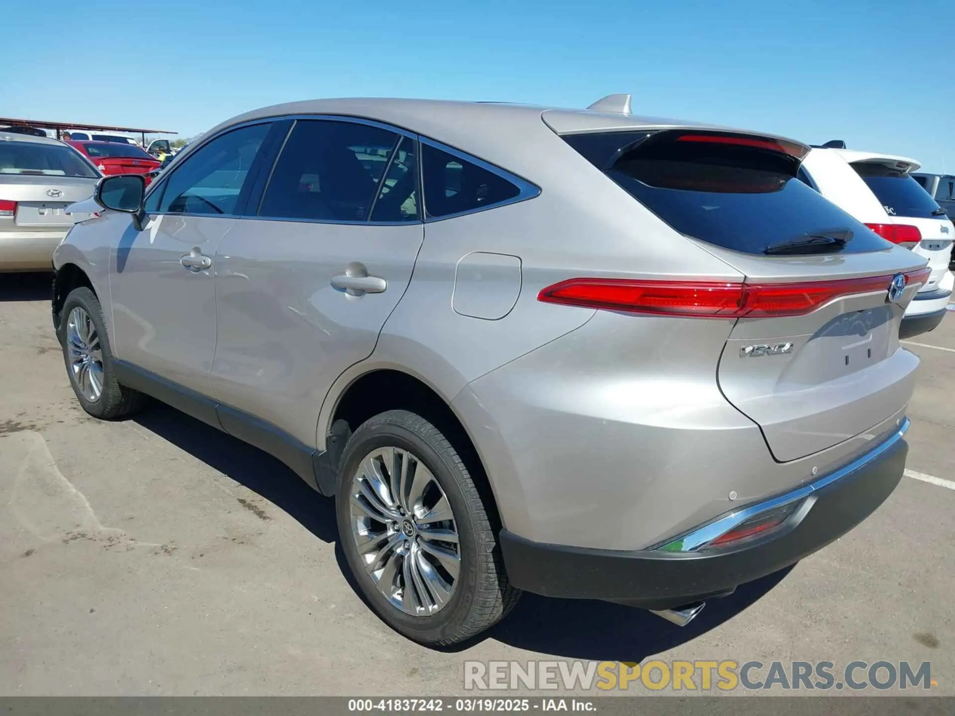 3 fotografías del automóvil dañado JTEAAAAH3RJ186695 TOYOTA VENZA 2024