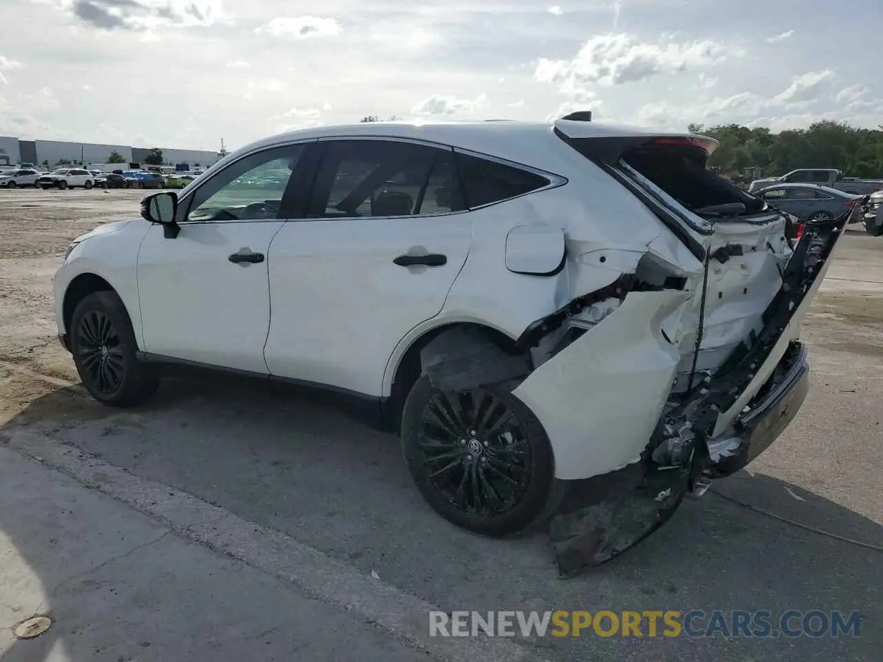 2 fotografías del automóvil dañado JTEAAAAH4RJ181828 TOYOTA VENZA 2024