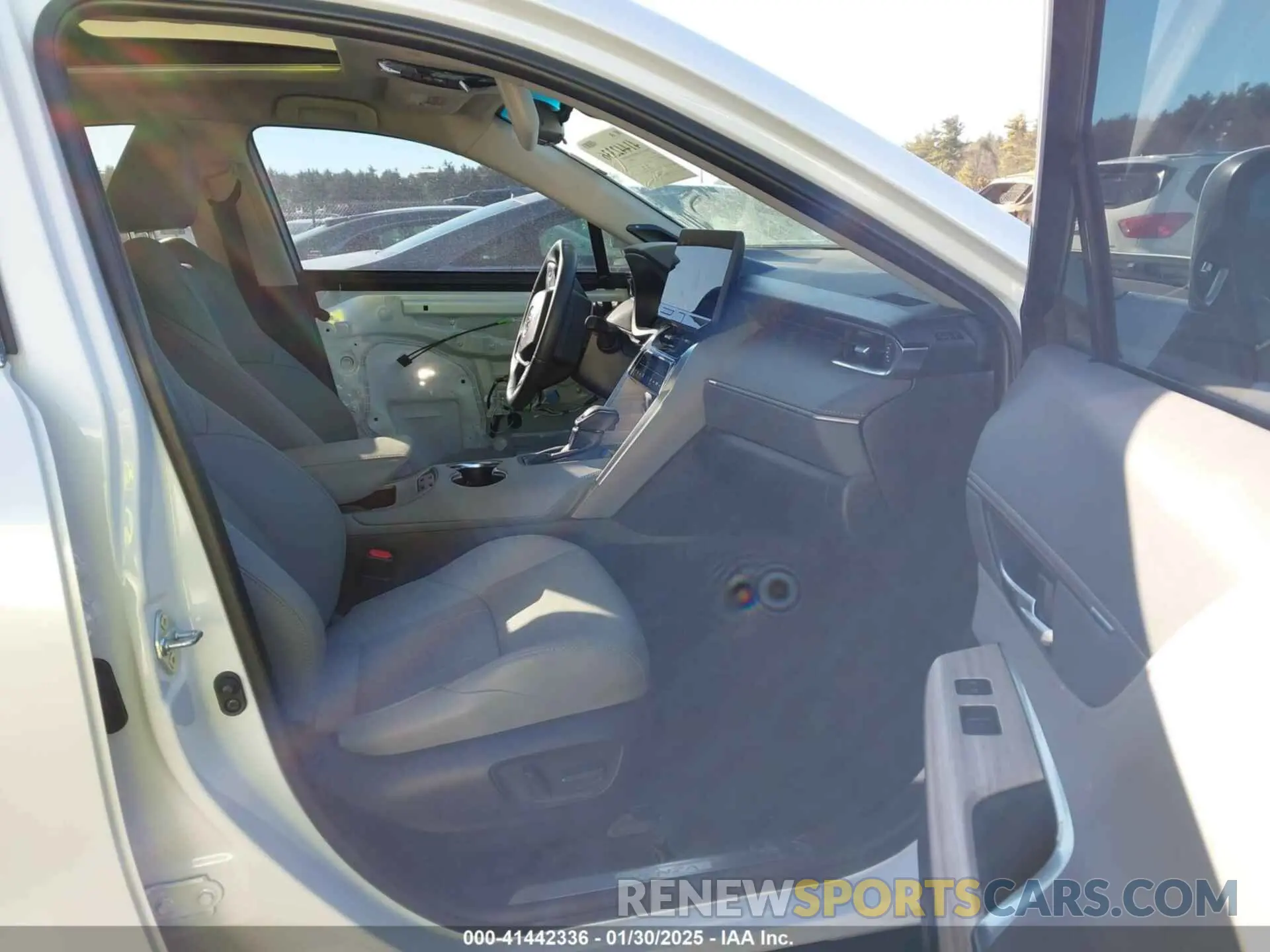 5 fotografías del automóvil dañado JTEAAAAH4RJ182414 TOYOTA VENZA 2024