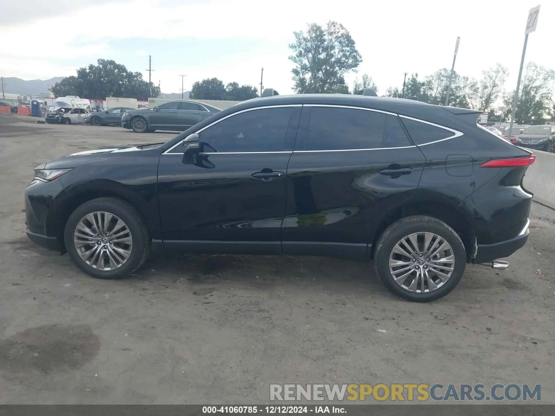 15 fotografías del automóvil dañado JTEAAAAH5RJ172801 TOYOTA VENZA 2024